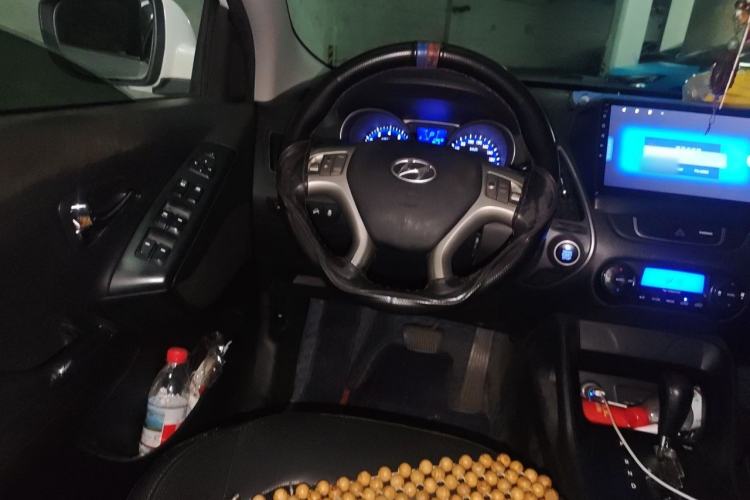 Used Hyundai ix35 2015 2.0L Automatic 2WD Smart Type China IV Steering Wheel