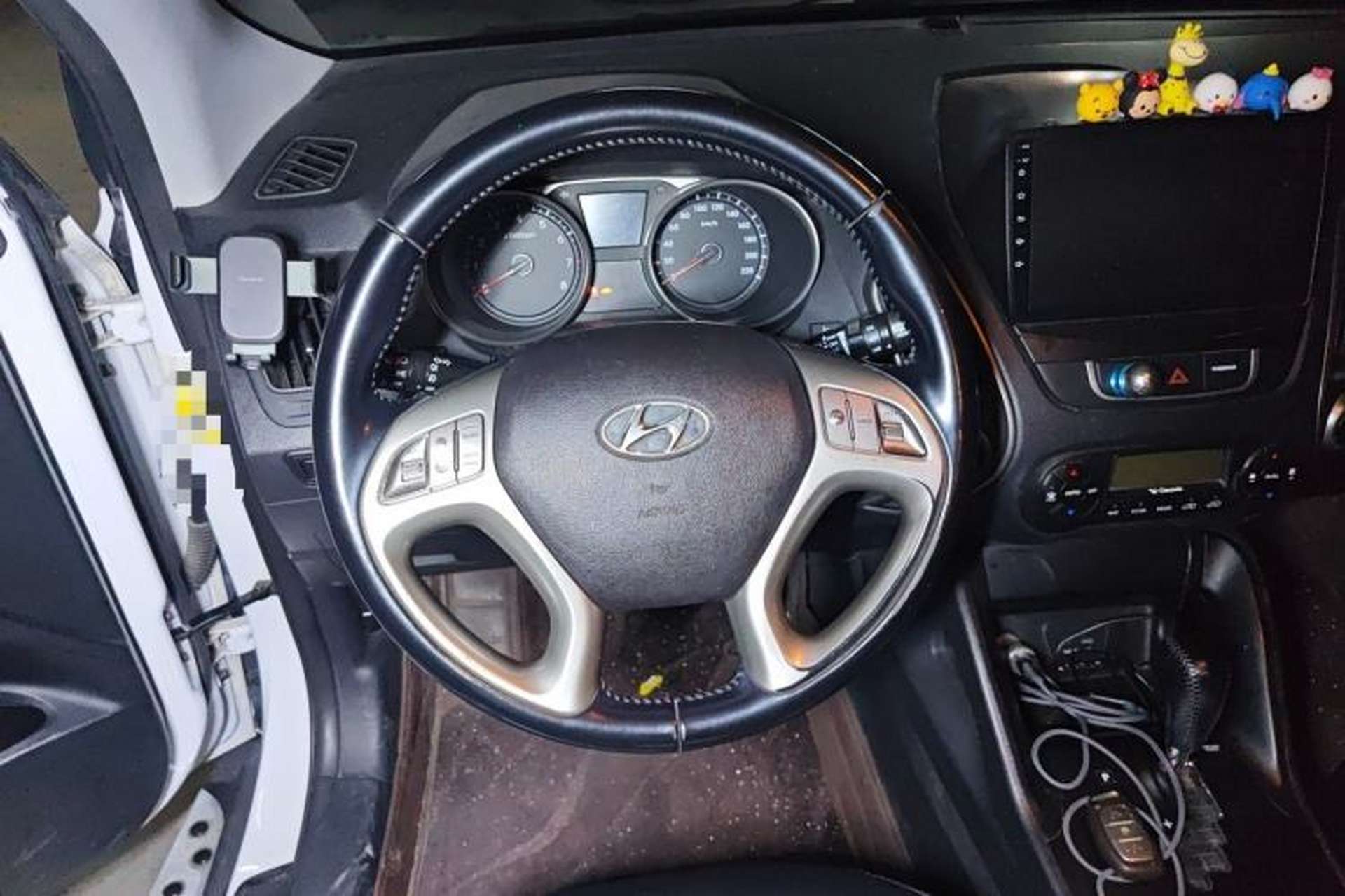 Used Hyundai ix35 2015 2.0L Automatic 2WD Smart Version China V Standard Steering Wheel