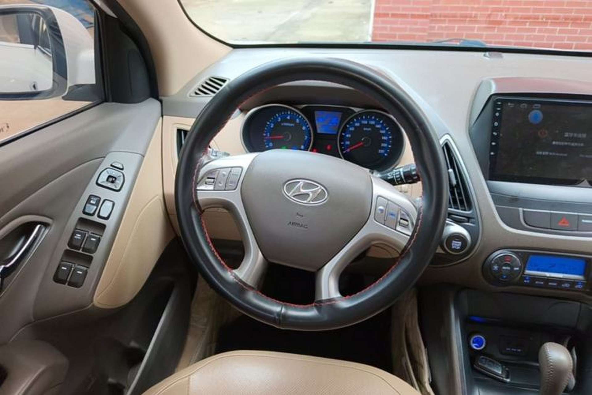 Used Hyundai ix35 2015 2.0L Automatic 2WD Smart Type China IV Steering Wheel