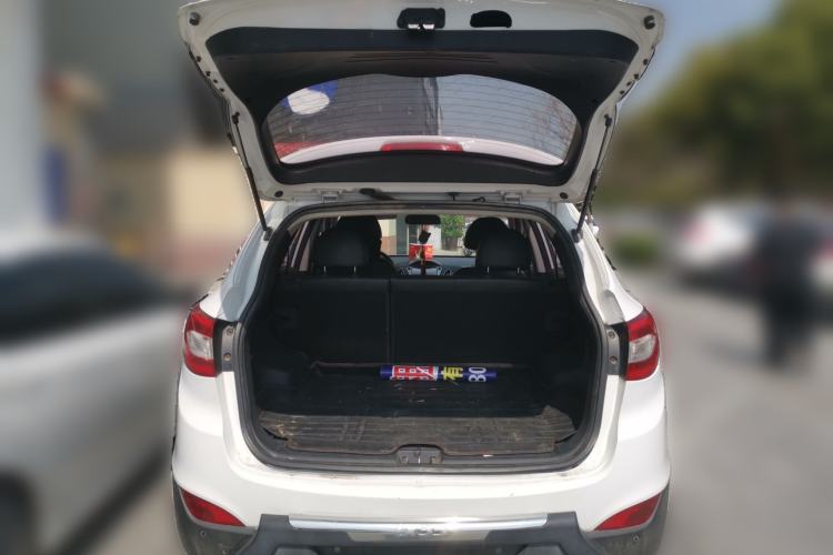 Used Hyundai ix35 2015 2.0L Automatic 2WD Smart Type China IV Trunk