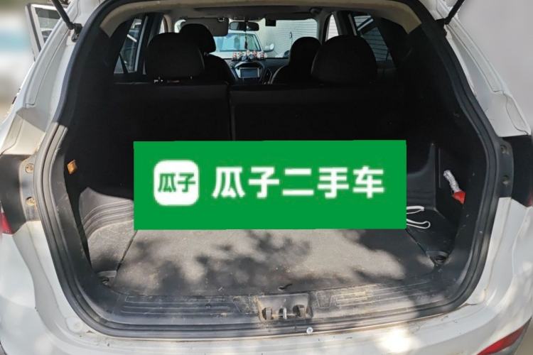Used Hyundai ix35 2015 2.0L Automatic 2WD Smart Version China V Standard Trunk