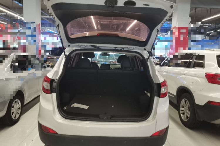 Used Hyundai ix35 2015 2.0L Automatic 2WD Smart Version China V Standard Trunk