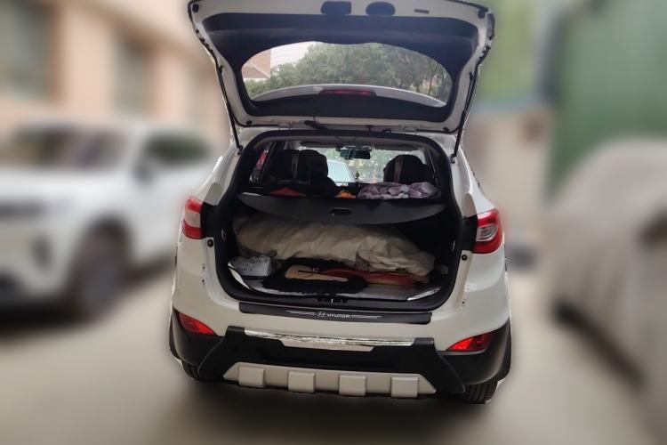 Used Hyundai ix35 2015 2.0L Automatic 2WD Smart Type China IV Trunk