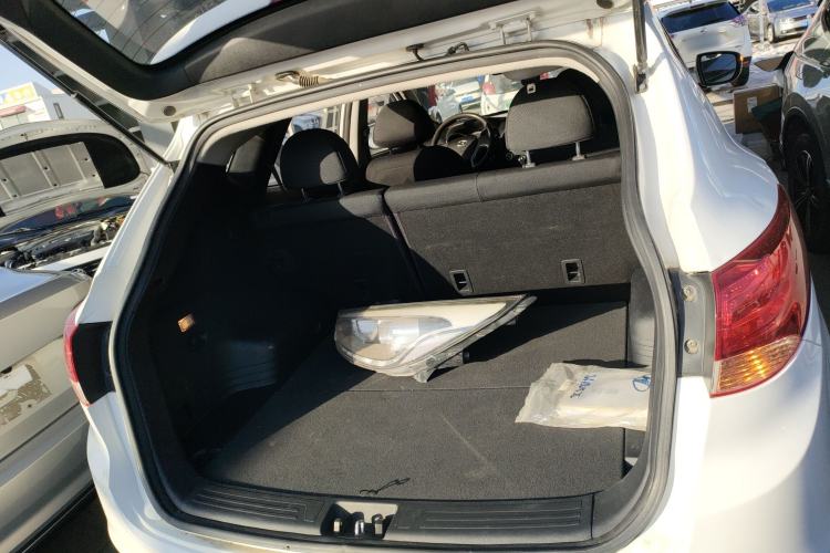 Used Hyundai ix35 2015 2.0L Automatic 2WD Comfort Edition China V Standard Trunk