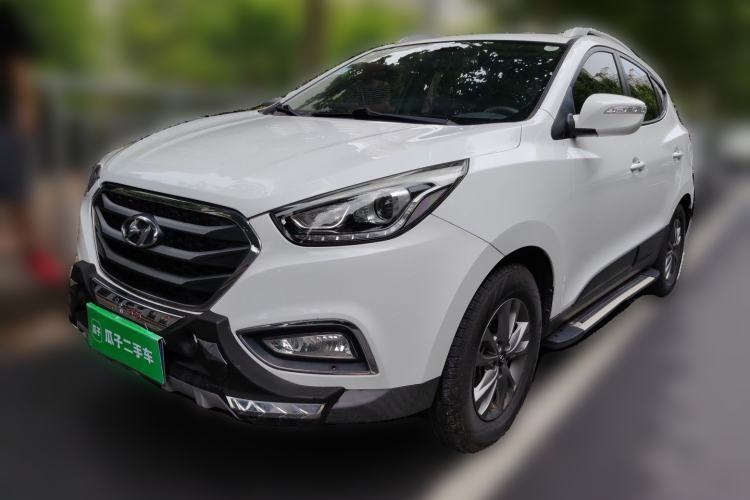 Used Hyundai ix35 2015 2.0L Automatic 2WD Comfort Edition China V Standard Guazi used car, China used car export, Used car for sale, Used cars, Cheapest cars for sale