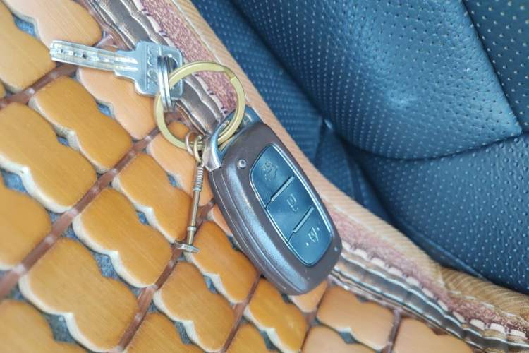 Used Hyundai ix35 2015 2.0L Automatic 2WD Smart Type China IV Vehicle Key