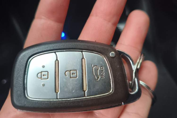 Used Hyundai ix35 2015 2.0L Automatic 2WD Smart Version China V Standard Vehicle Key