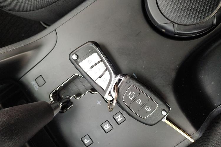 Used Hyundai ix35 2015 2.0L Automatic 2WD Comfort Edition China V Standard Vehicle Key