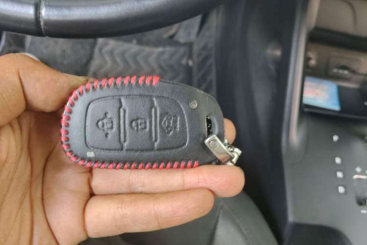 Used Hyundai ix35 2015 2.0L Automatic 2WD Smart Version China V Standard Vehicle Key