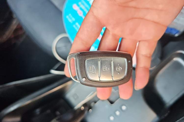 Used Hyundai ix35 2015 2.0L Automatic 2WD Smart Type China IV Vehicle Key