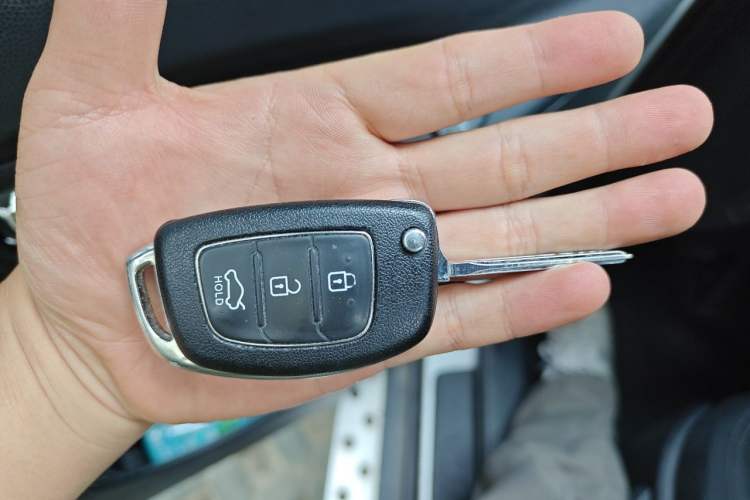 Used Hyundai ix35 2015 2.0L Automatic 2WD Comfort Edition China IV Standard Vehicle Key