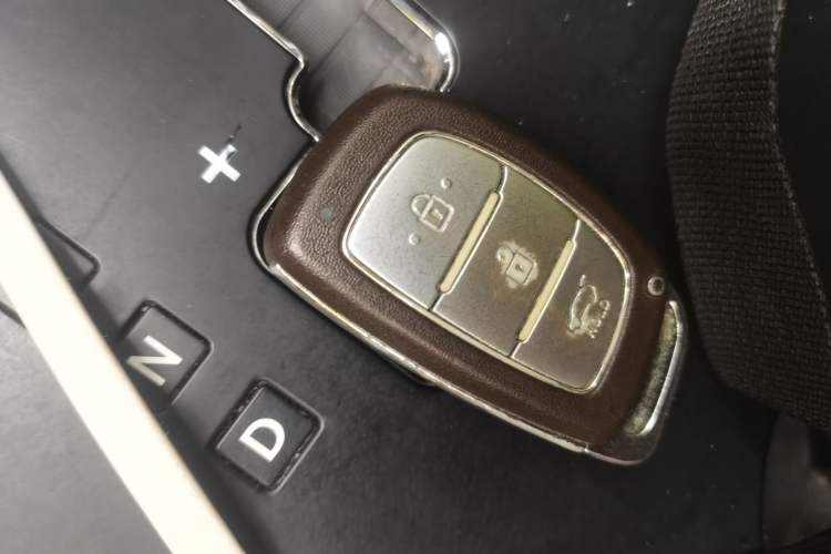 Used Hyundai ix35 2015 2.0L Automatic 2WD Smart Type China IV Vehicle Key