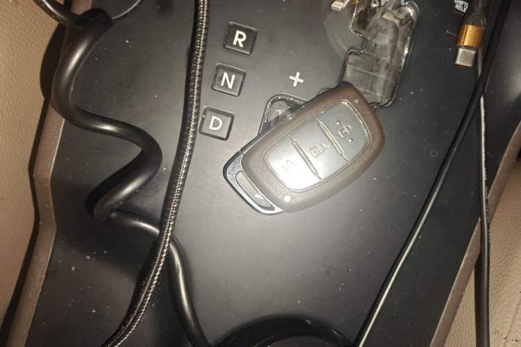 Used Hyundai ix35 2015 2.0L Automatic 2WD Smart Version China V Standard Vehicle Key