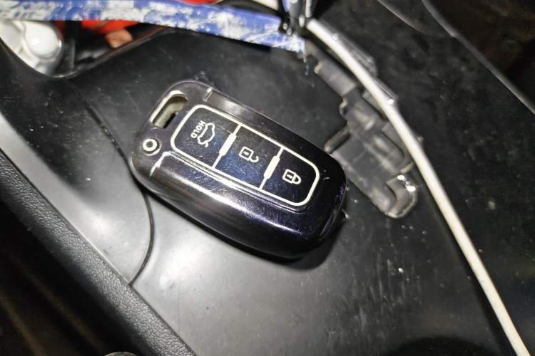 Used Hyundai ix35 2015 2.0L Automatic 2WD Smart Version China V Standard Vehicle Key
