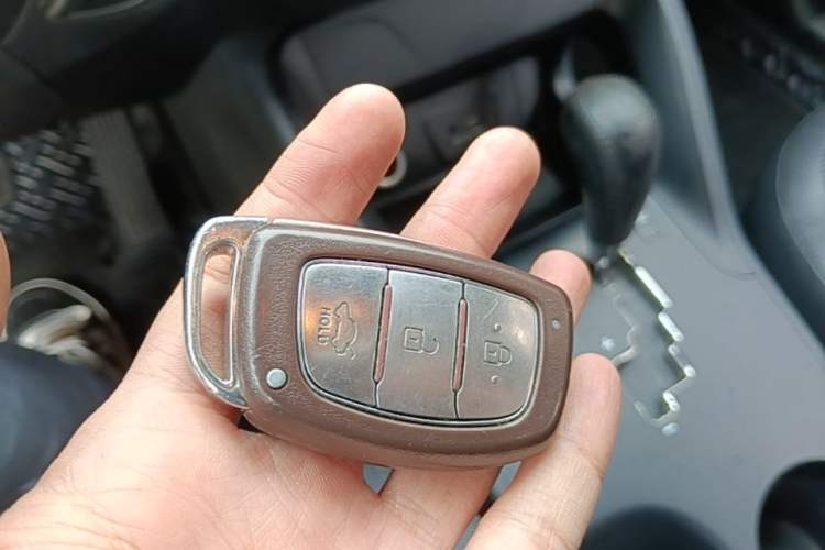 Used Hyundai ix35 2015 2.0L Automatic 2WD Smart Type China IV Vehicle Key
