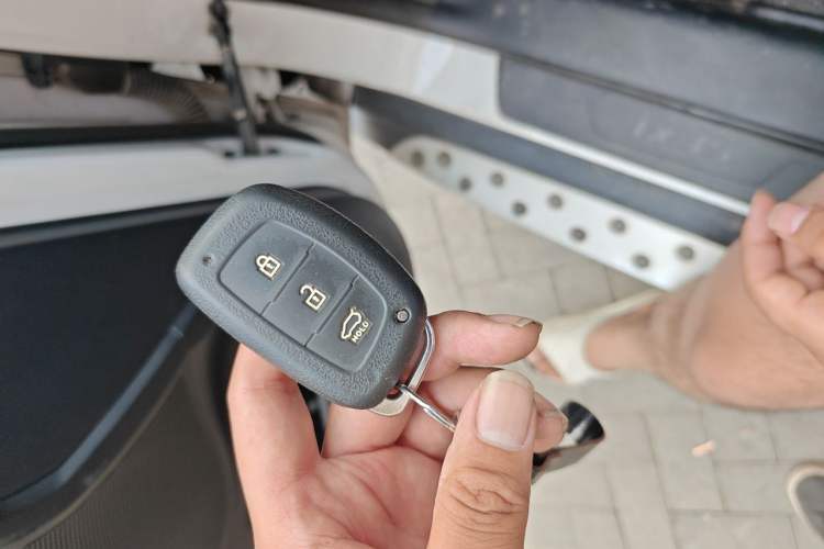 Used Hyundai ix35 2015 2.0L Automatic 2WD Smart Type China IV Vehicle Key