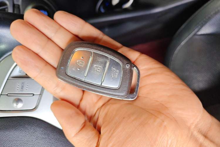 Used Hyundai ix35 2015 2.0L Automatic 2WD Smart Type China IV Vehicle Key