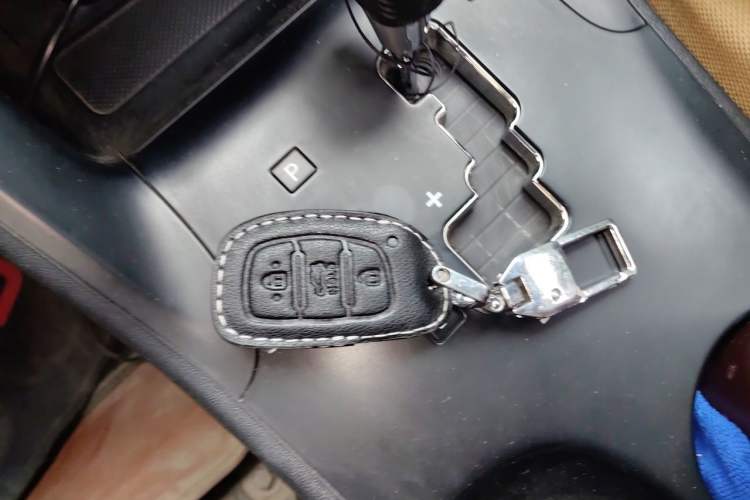 Used Hyundai ix35 2015 2.0L Automatic 2WD Smart Type China IV Vehicle Key