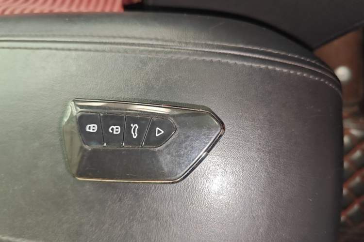 Used Hyundai ix35 2015 2.0L Automatic 2WD Smart Type China IV Vehicle Key