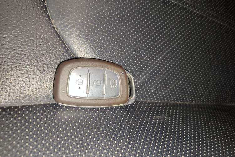 Used Hyundai ix35 2015 2.0L Automatic 2WD Smart Type China IV Vehicle Key