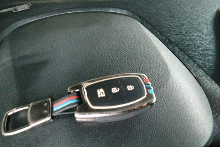 Used Hyundai ix35 2015 2.0L Automatic 2WD Smart Version China V Standard Vehicle Key