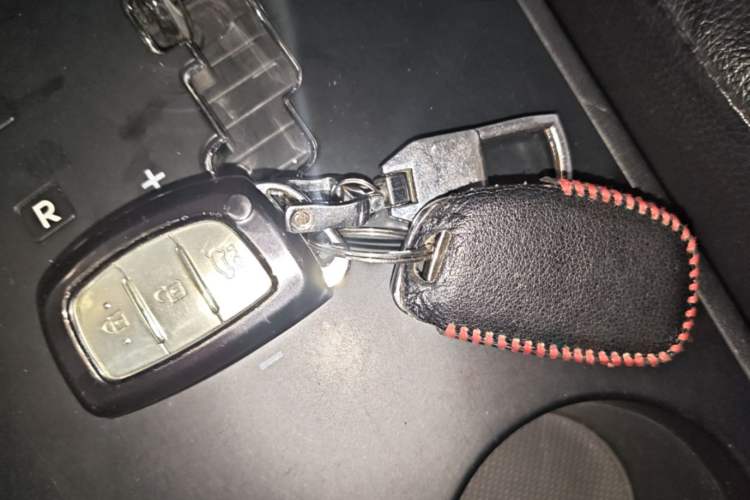 Used Hyundai ix35 2015 2.0L Automatic 2WD Smart Type China IV Vehicle Key