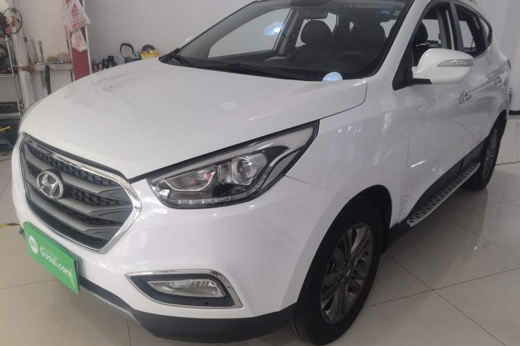 Used Hyundai ix35 2015 2.0L Automatic 2WD Smart Version China V Standard Guazi used car, China used car export, Used car for sale, Used  cars, Cheapest cars for sale