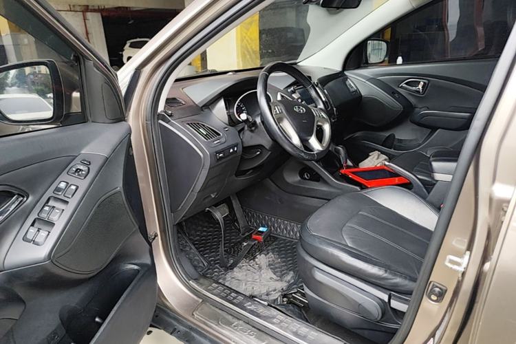 Used Hyundai ix35 2015 2.0L Automatic 2WD Smart Type China IV Driver Seat