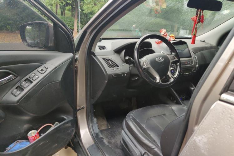 Used Hyundai ix35 2015 2.0L Automatic 2WD Smart Version China V Standard Driver Seat
