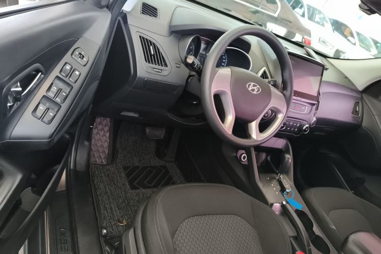 Used Hyundai ix35 2015 2.0L Automatic 2WD Comfort Edition China V Standard Driver Seat
