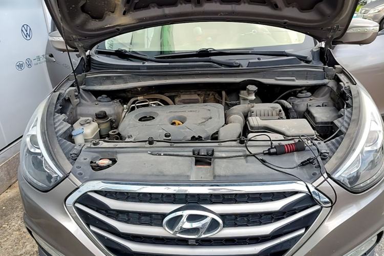 Used Hyundai ix35 2015 2.0L Automatic 2WD Comfort Edition China IV Standard Engine Bay