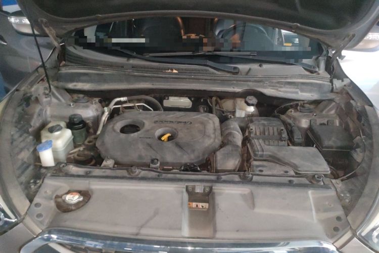 Used Hyundai ix35 2015 2.0L Automatic 2WD Smart Type China IV Engine Bay