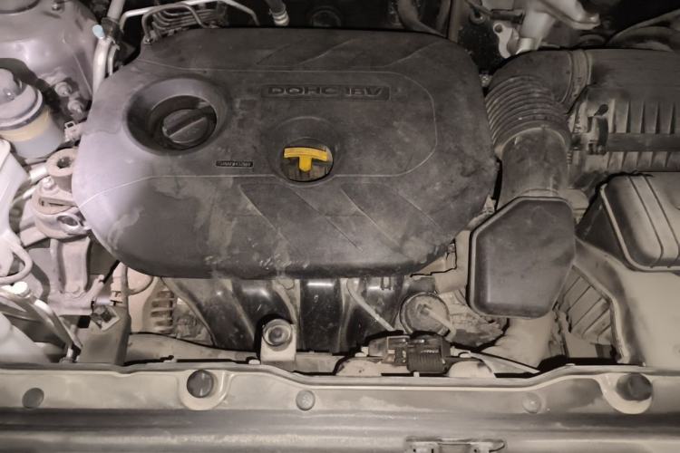 Used Hyundai ix35 2015 2.0L Automatic 2WD Smart Version China V Standard Engine Bay