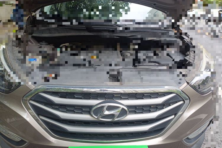 Used Hyundai ix35 2015 2.0L Automatic 2WD Comfort Edition China IV Standard Engine Bay