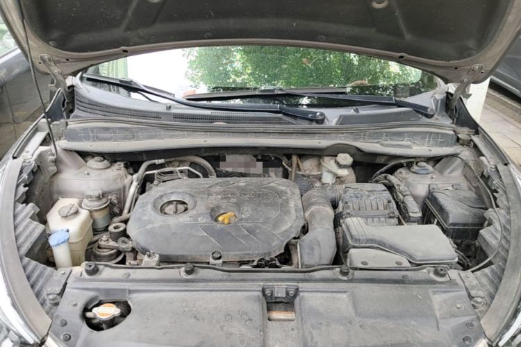 Used Hyundai ix35 2015 2.0L Automatic 2WD Smart Type China IV Engine Bay