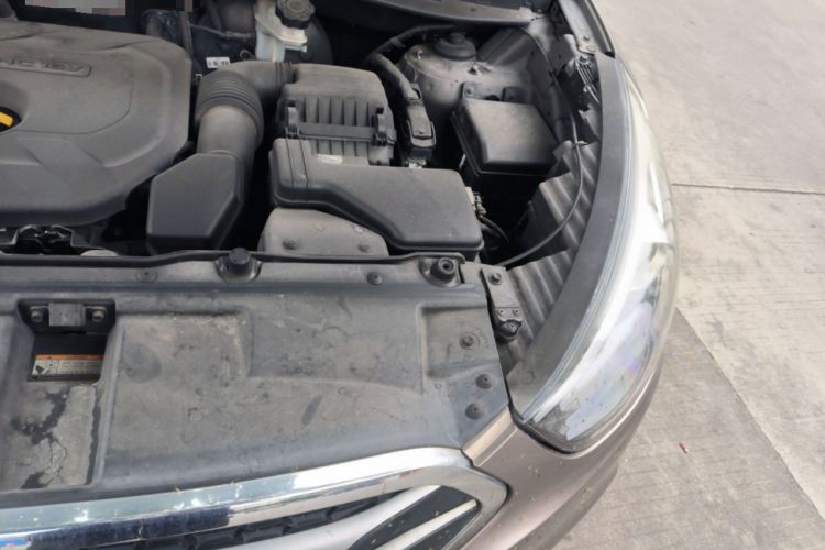 Used Hyundai ix35 2015 2.0L Automatic 2WD Comfort Edition China IV Standard Engine Bay Left