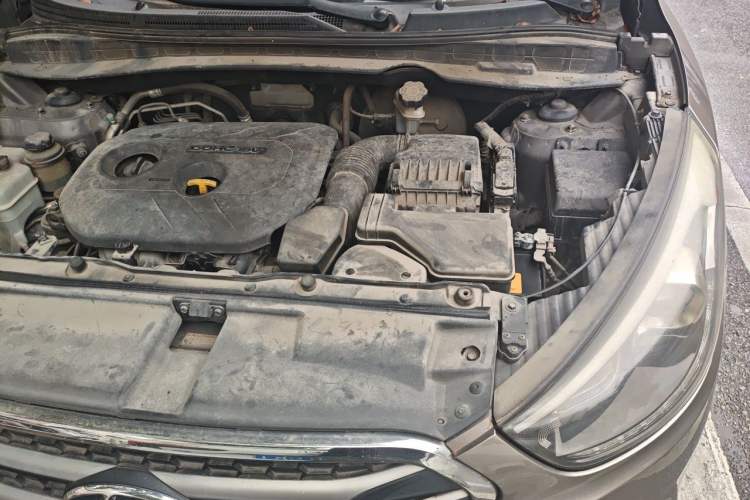 Used Hyundai ix35 2015 2.0L Automatic 2WD Smart Type China IV Engine Bay Left