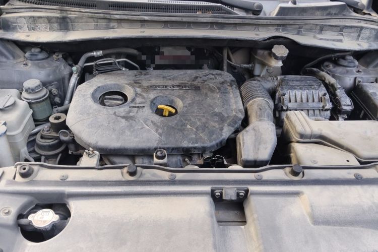 Used Hyundai ix35 2015 2.0L Automatic 2WD Smart Version China V Standard Engine Bay