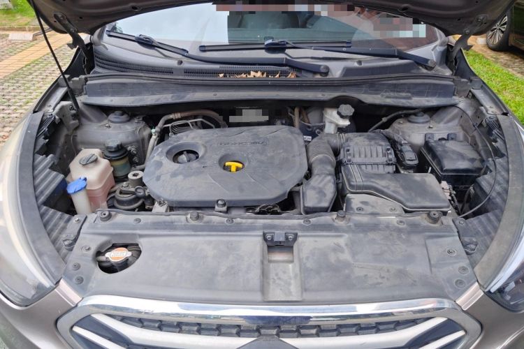 Used Hyundai ix35 2015 2.0L Automatic 2WD Comfort Edition China V Standard Engine Bay