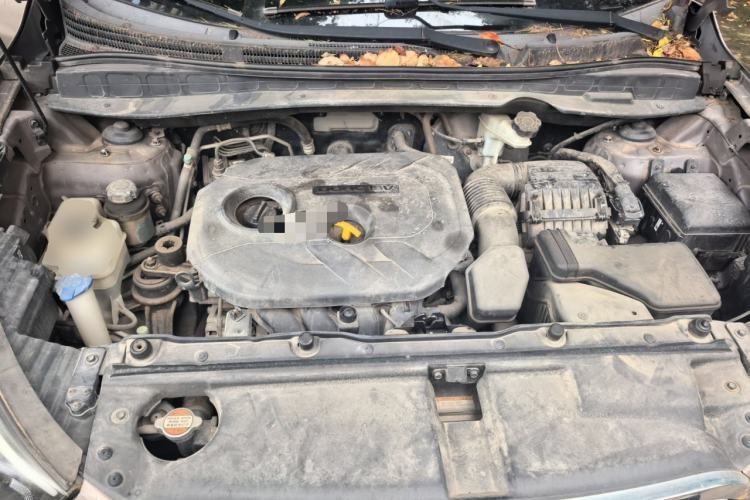 Used Hyundai ix35 2015 2.0L Automatic 2WD Comfort Edition China V Standard Engine Bay