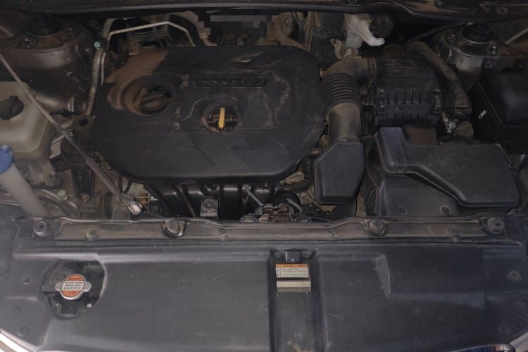 Used Hyundai ix35 2015 2.0L Automatic Two-Wheel Drive Leading Trim China IV Standard Engine Bay