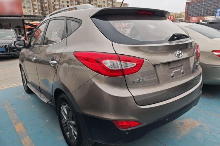 Used Hyundai ix35 2015 2.0L Automatic 2WD Smart Type China IV Exterior 2