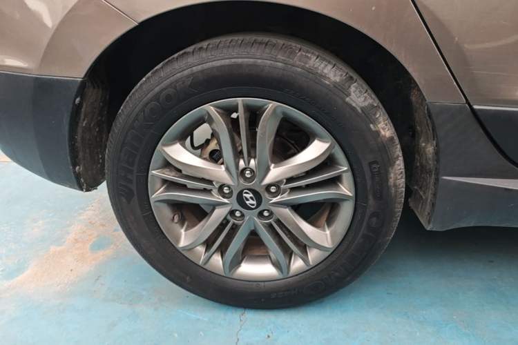 Used Hyundai ix35 2015 2.0L Automatic 2WD Smart Type China IV Exterior 5