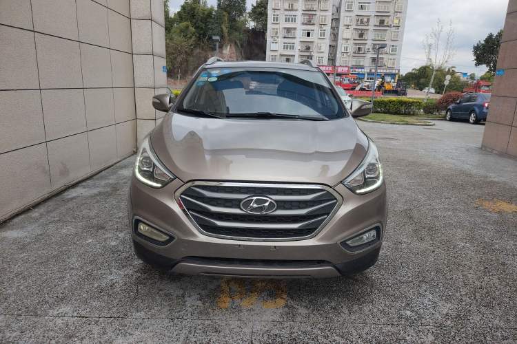 Used Hyundai ix35 2015 2.0L Automatic 2WD Smart Type China IV Front