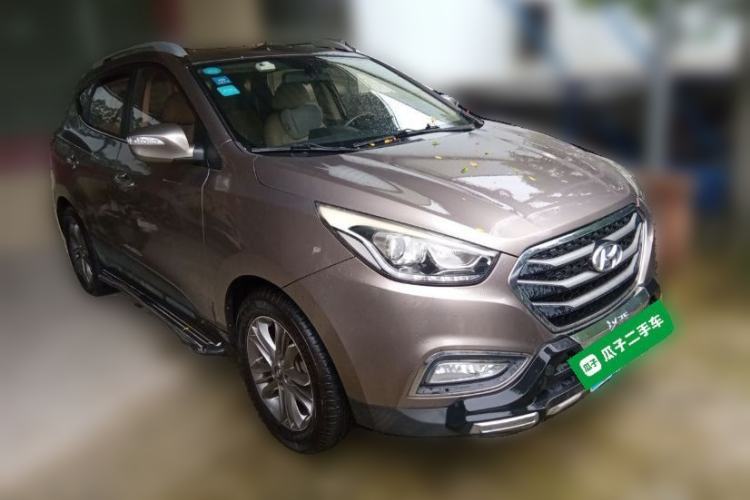 Used Hyundai ix35 2015 2.0L Automatic 2WD Smart Version China V Standard Front Right 45 Deg