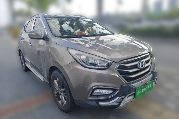 Used Hyundai ix35 2015 2.0L Automatic 2WD Smart Version China V Standard Front Right 45 Deg