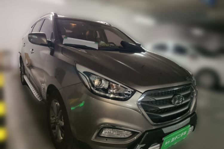 Used Hyundai ix35 2015 2.0L Automatic 2WD Smart Version China V Standard Front Right 45 Deg