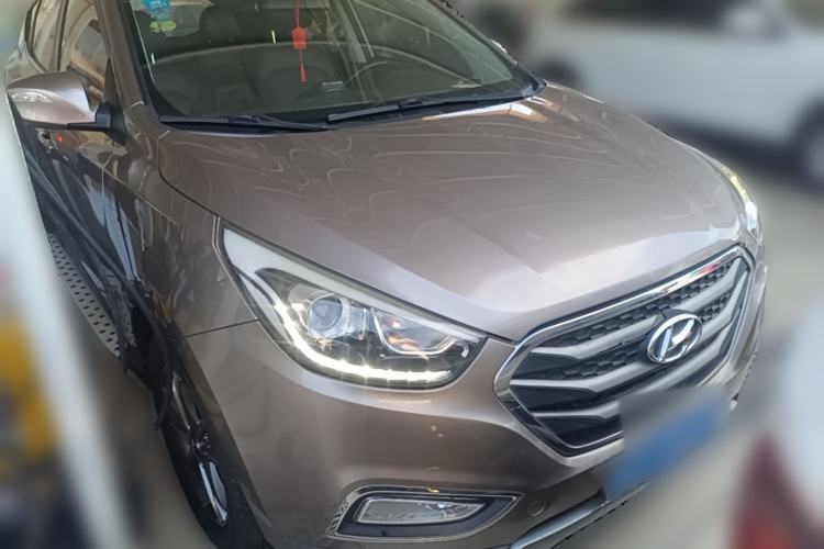 Used Hyundai ix35 2015 2.0L Automatic 2WD Smart Version China V Standard Front Right 45 Deg
