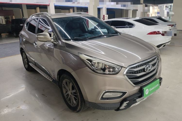 Used Hyundai ix35 2015 2.0L Automatic 2WD Smart Version China V Standard Front Right 45 Deg