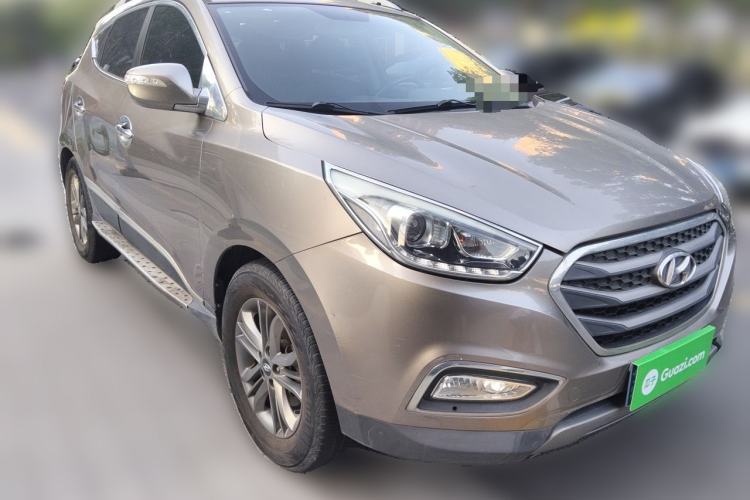 Used Hyundai ix35 2015 2.0L Automatic 2WD Smart Version China V Standard Front Right 45 Deg